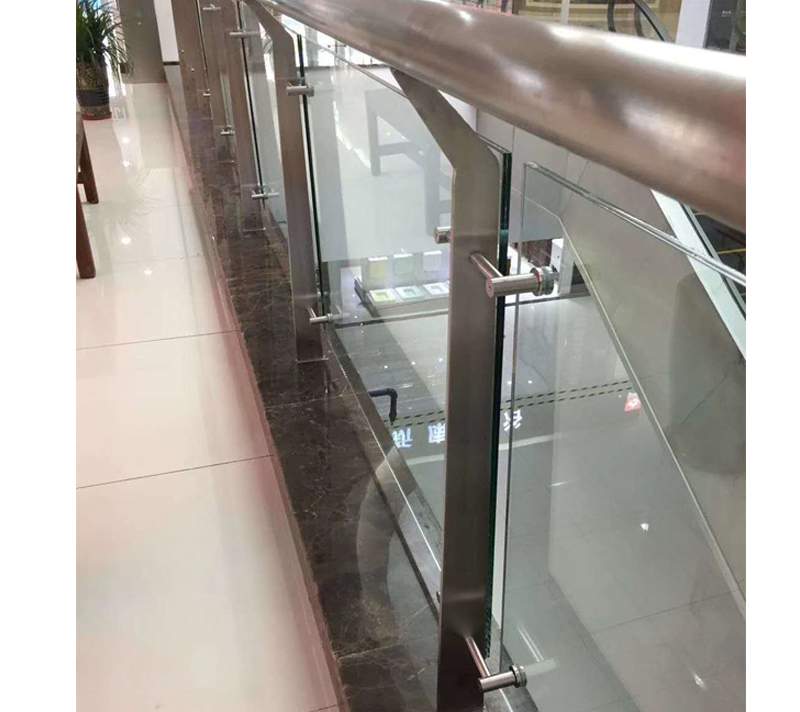 Glass stair handrail installation method